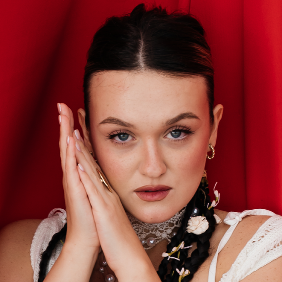 Варя Судина